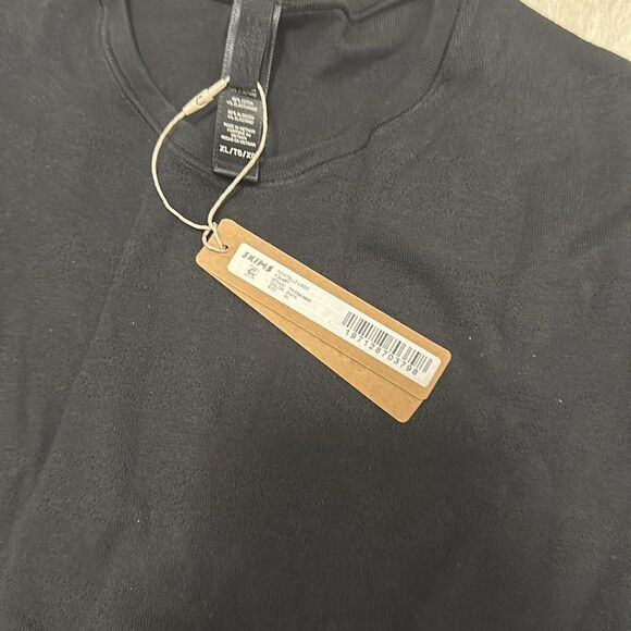 NWT skims black pointlette logo tee XL - Picture 5 of 7